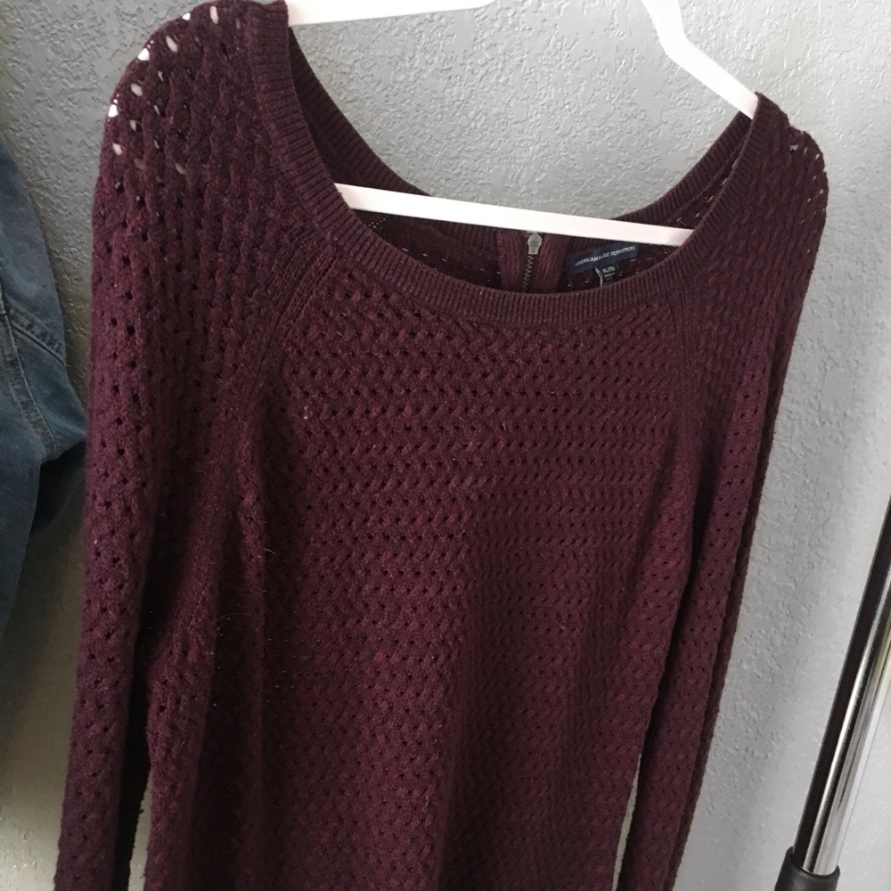 Maroon sweater